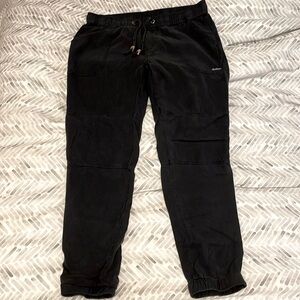 tentree 🌲 Black Tie Waist Joggers - Women’s Medium